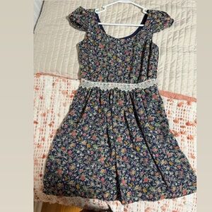 Size 2 BCBG Cap Sleeve Floral Dress